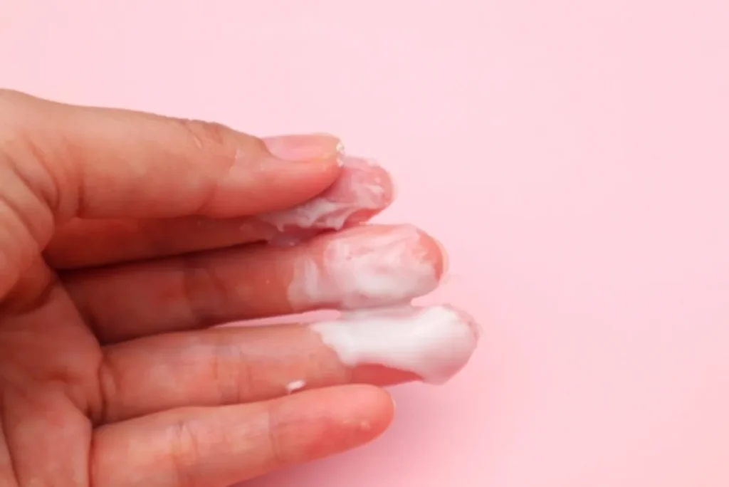 abnormal vaginal discharge during pregnancy 302abd5cb5